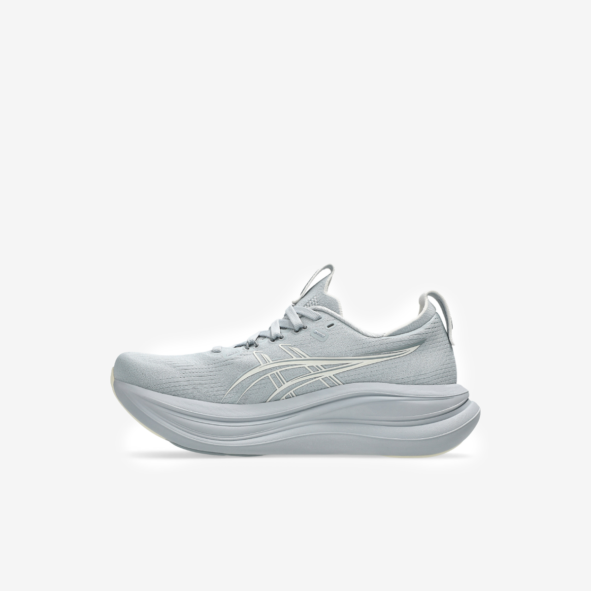 GEL-NIMBUS 28 Piedmont Grey-Cream