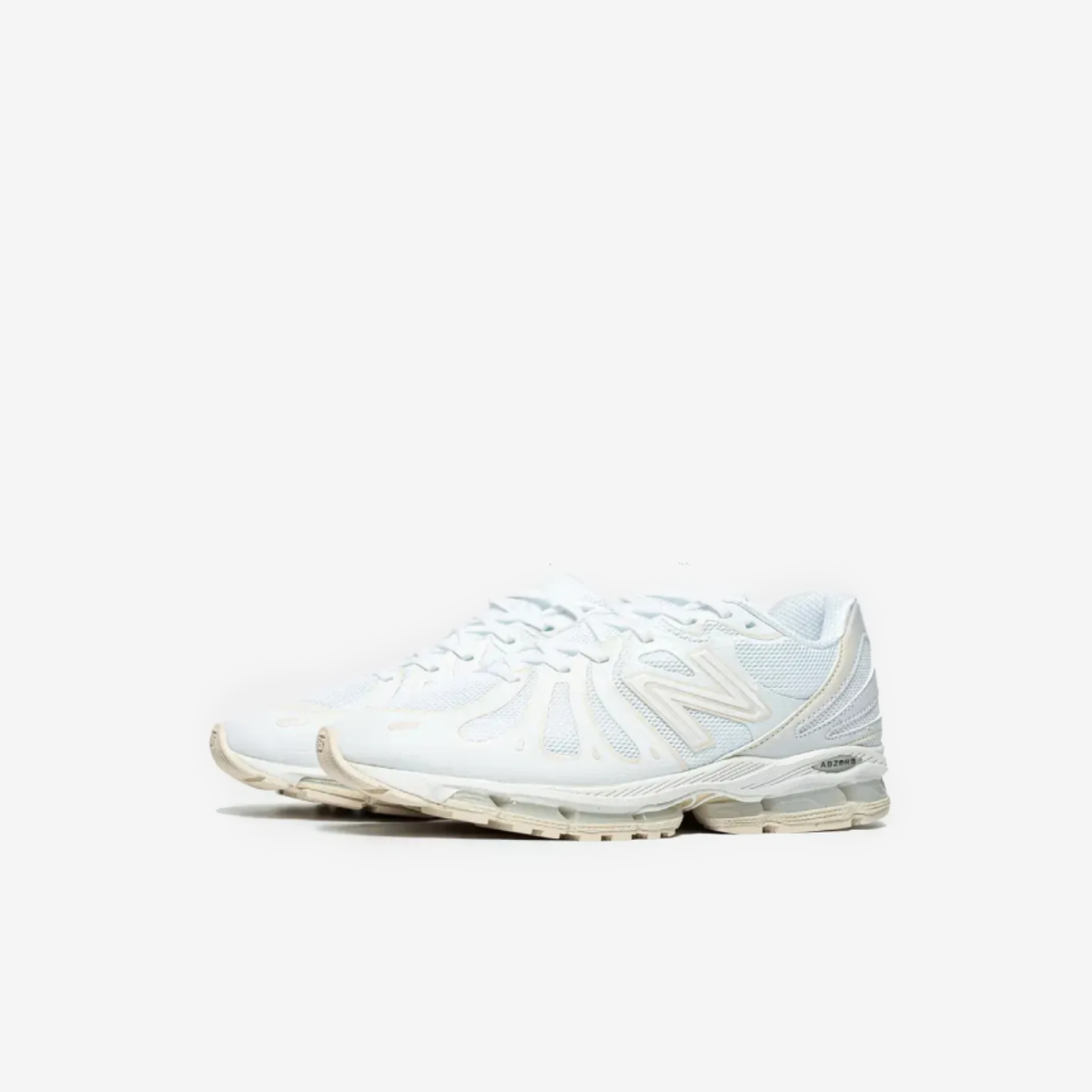 NB 1890 "White Cream"