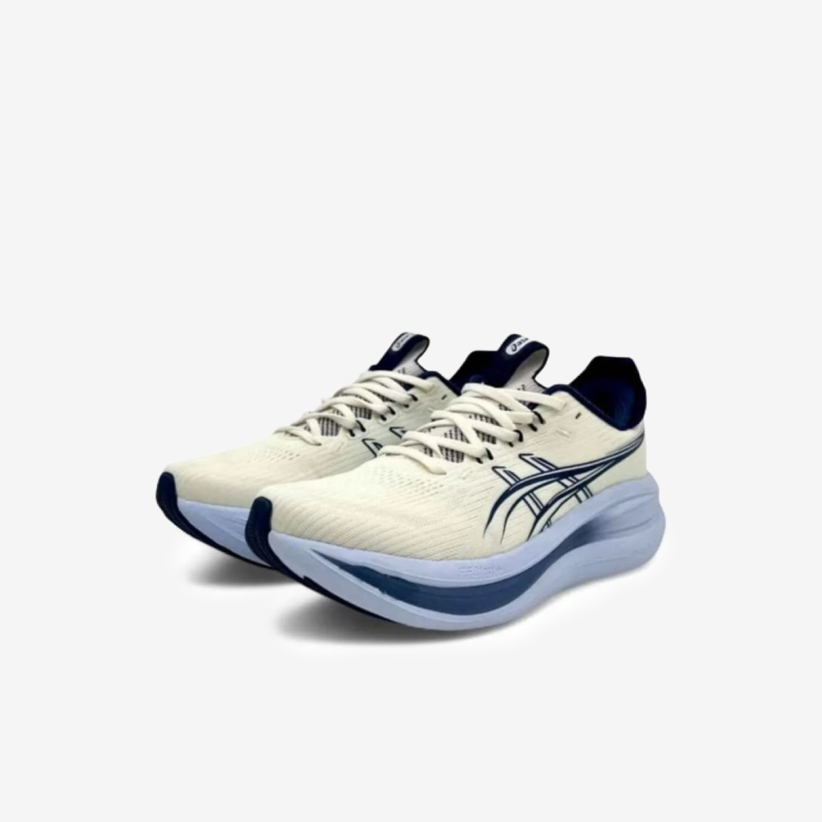 GEL-NIMBUS 28 Gray-White