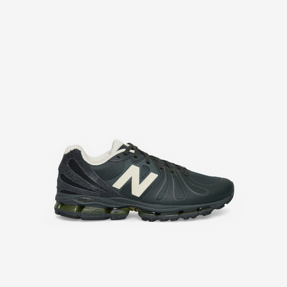 NB x Stone Island ABZORB 1890 "Deep Forest"