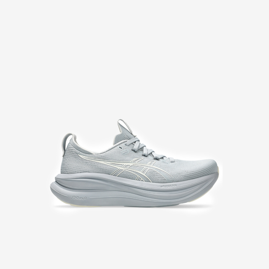 GEL-NIMBUS 28 Piedmont Grey-Cream